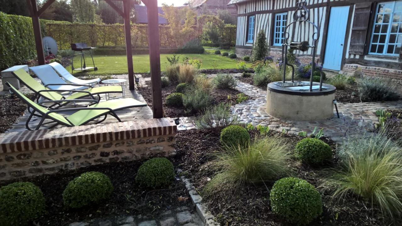 Le Clos-Masure de Béatrice Montreuil-en-Caux Esterno foto