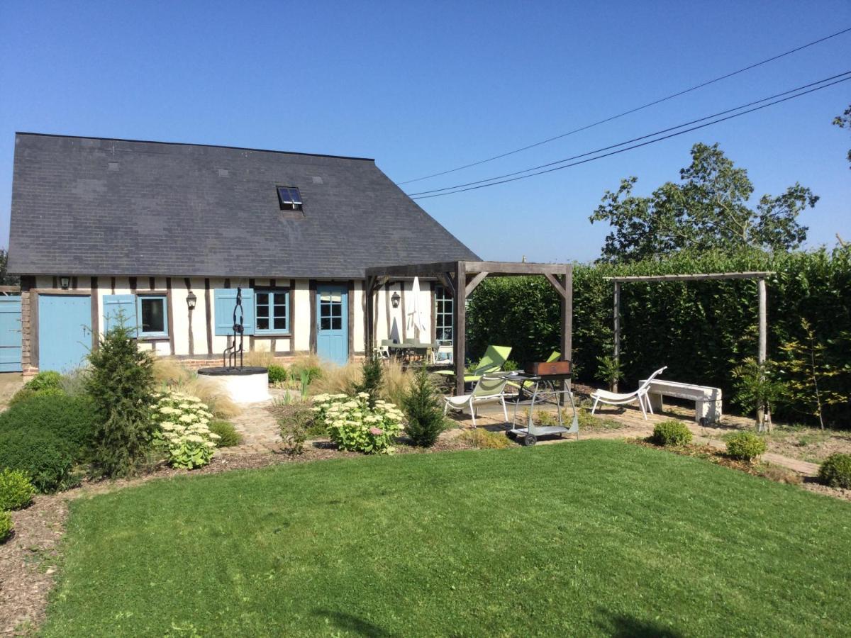 Le Clos-Masure de Béatrice Montreuil-en-Caux Esterno foto